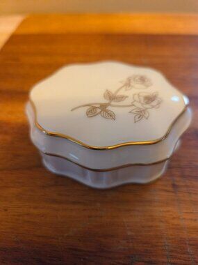 vintage royal Doulton bone china trinket box with delicate gold rose design